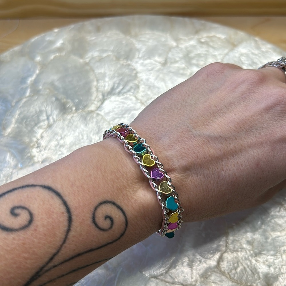 Woven chain heart bracelet - Picture 3 of 7